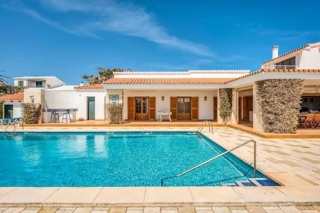 La Calma Espectacular Villa Con Jardin Y Piscina En Menorca سالغار