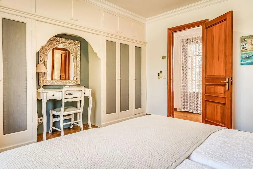 La Calma Espectacular Villa Con Jardin Y Piscina En Menorca سالغار