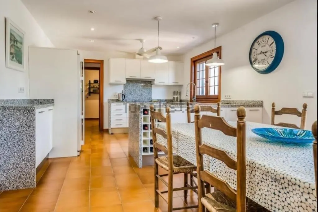 La Calma Espectacular Villa Con Jardin Y Piscina En Menorca سالغار إسبانيا