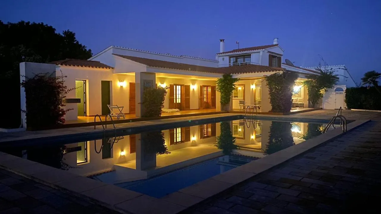 La Calma Espectacular Villa Con Jardin Y Piscina En Menorca سالغار