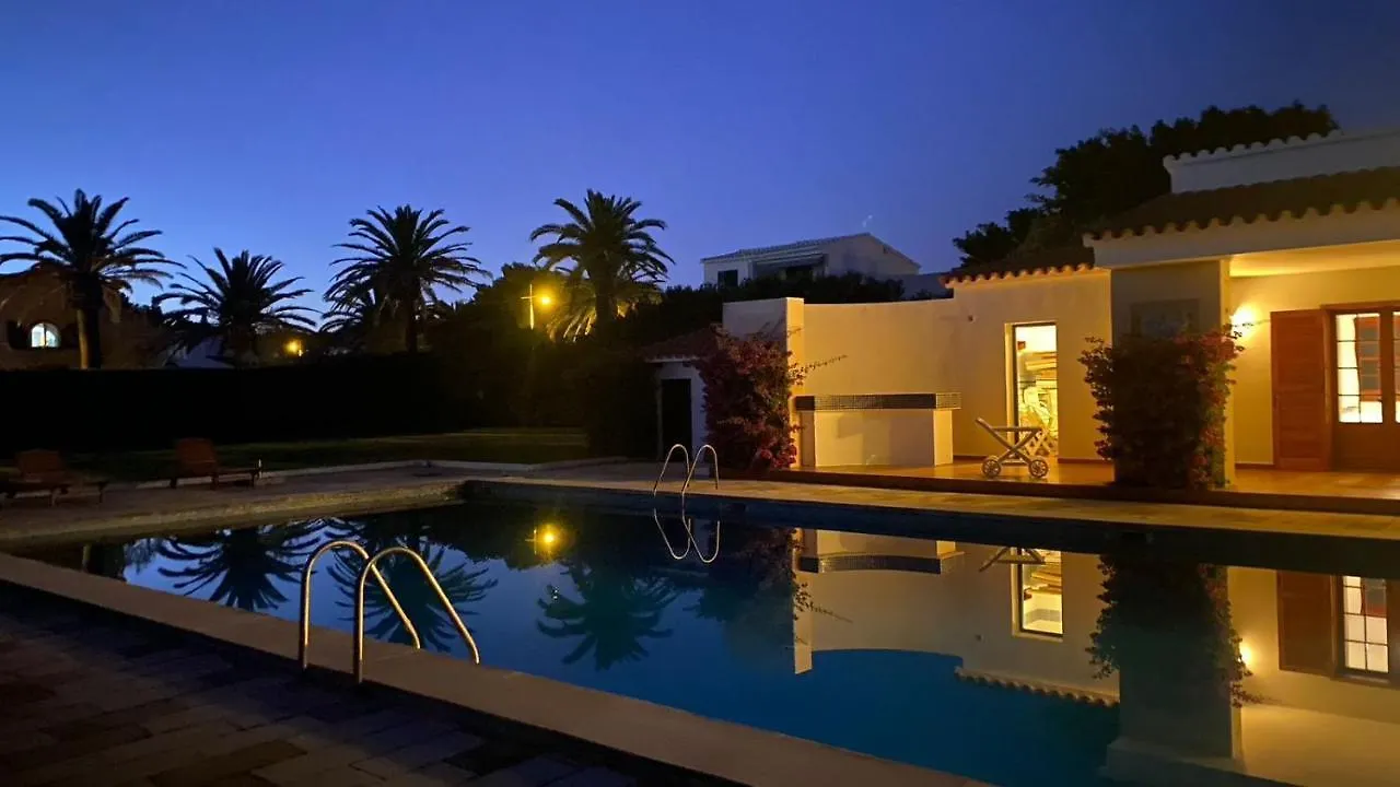 La Calma Espectacular Villa Con Jardin Y Piscina En Menorca سالغار